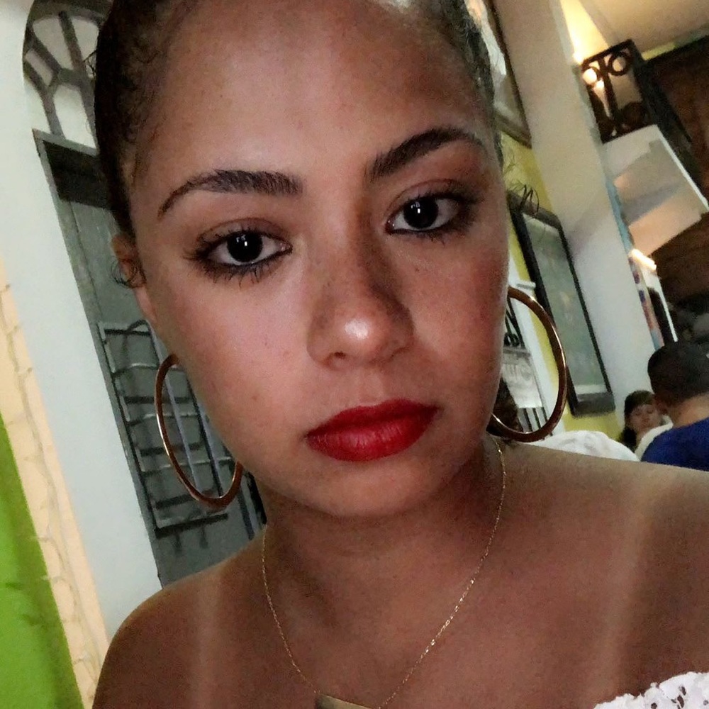 Meet your Posher, Jessica